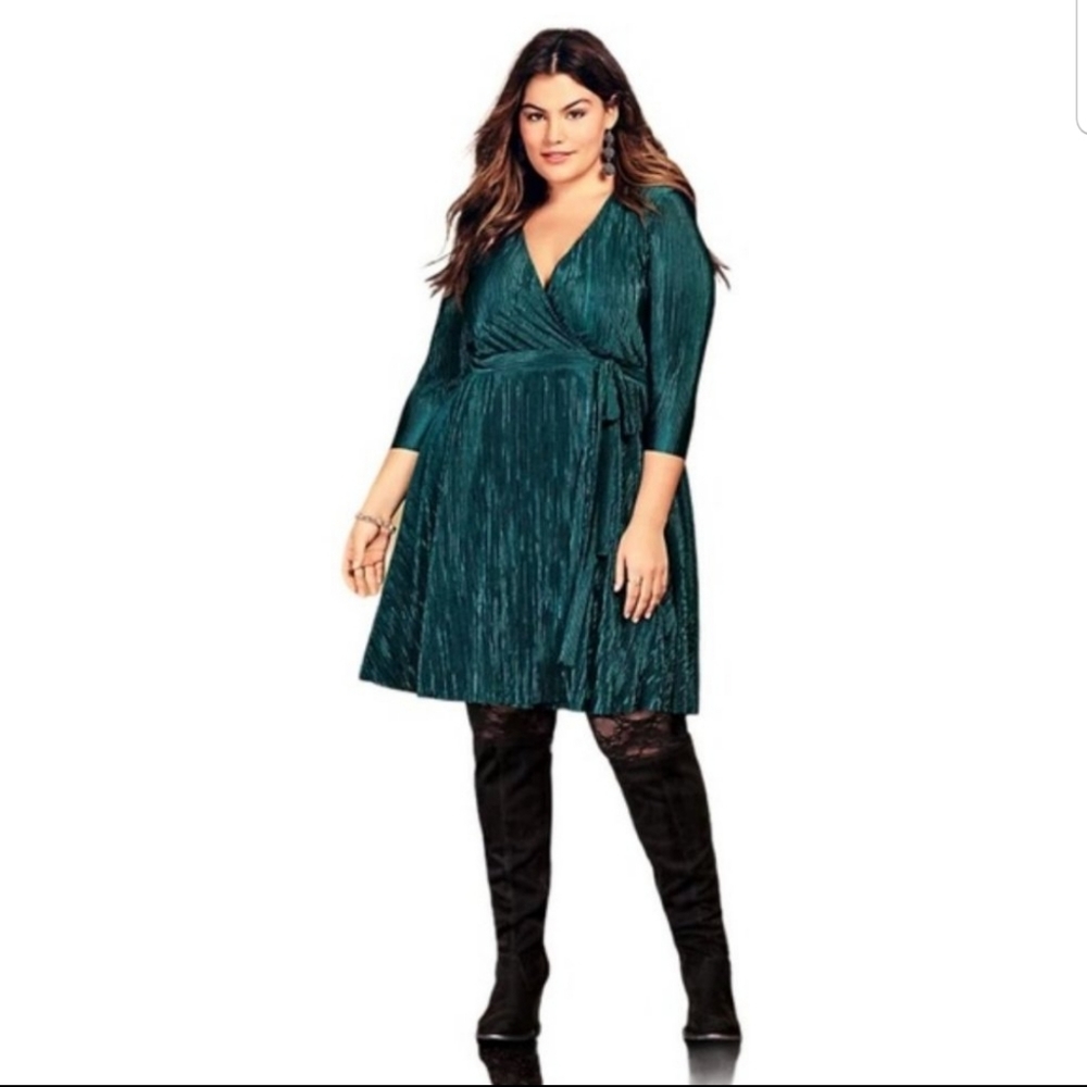 Torrid Size 4x Green Pleated Wrap Dress